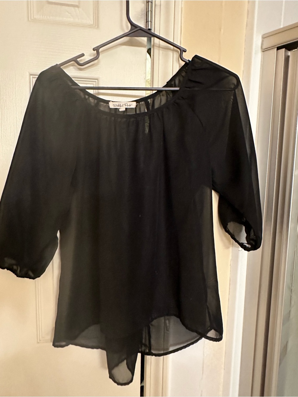 Women's Black Sheer Puff-Sleeve Blouse